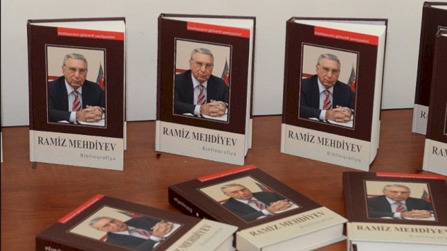 Ramiz Mehdiyevin kitabları kitabxanalardan yığışdırılır - Yoxlamalar başladı
