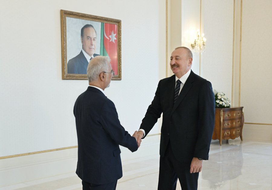 Prezident İlham Əliyev İranın daxili işlər nazirini qəbul edib