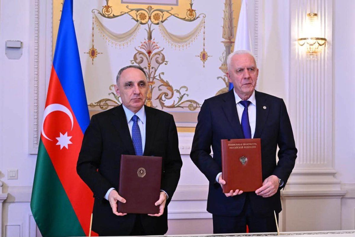 Azərbaycan və Rusiya Baş Prokurorluğu arasında Əməkdaşlıq Proqramı imzalanıb