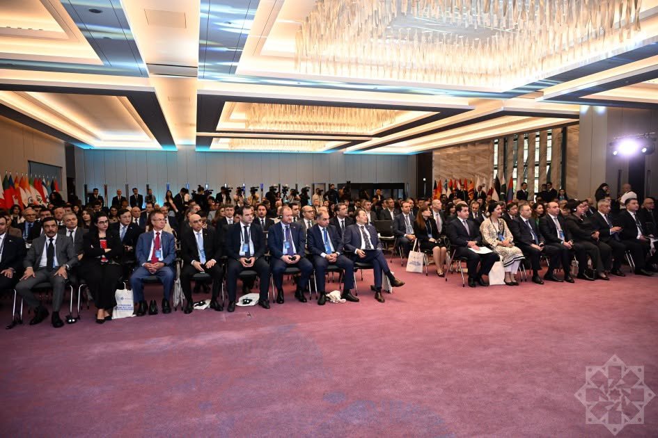 Bakıda “Qütbləşmiş dünyada media vasitəsilə etimadın qurulması” mövzusunda Media Forumu keçirilir - Şəkil 1