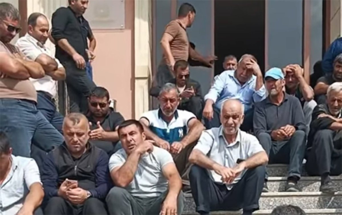 Nazirdən 1 ildir pulunu ala bilməyən pambıqçılarla bağlı - AÇIQLAMA