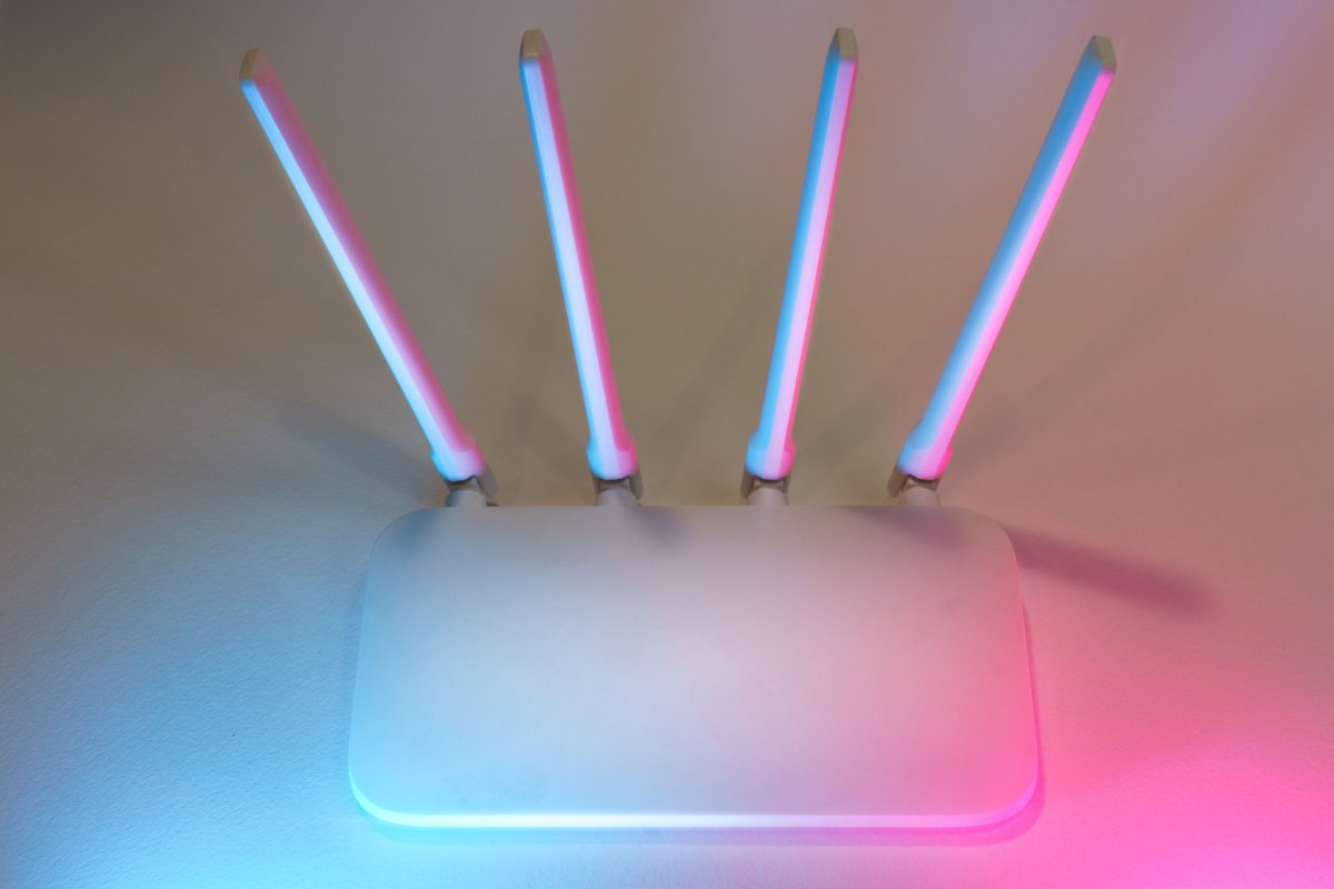 Broadcom-un köhnə kodundakı boşluq milyonlarla routeri təhlükəyə atıb