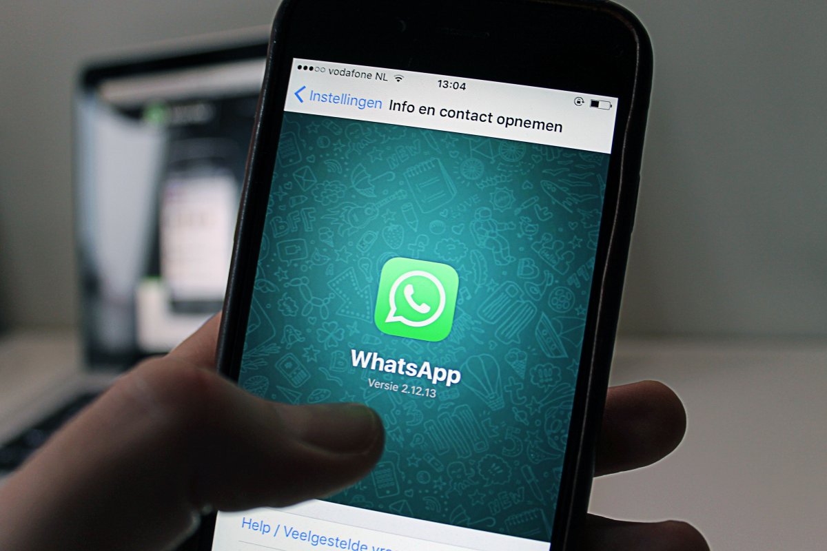 Baş Prokurorluq WhatsApp istifadəçilərinə xəbərdarlıq edib